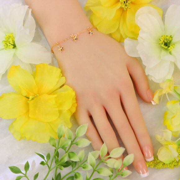 "Minimalist Bracelet, Sleek & Modern Design, Women’s Fashion, YC110226-B - Picture 3 of 10